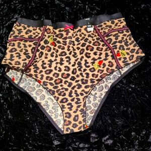 Betsey Johnson collection plus size panty